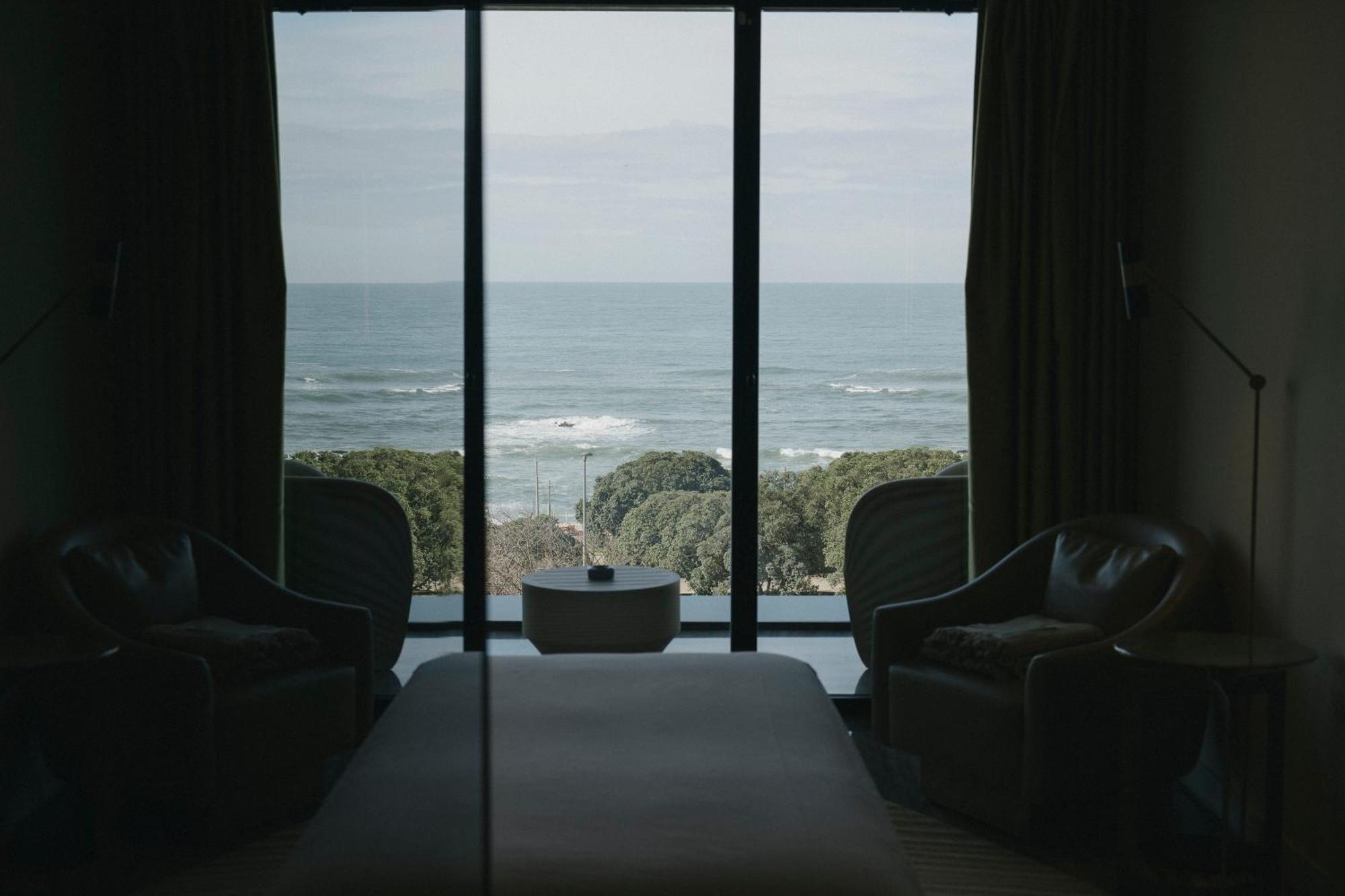 빌라 포즈 호텔 앤 스파 포르투 외부 사진 A room at the Cape of Good Hope Hotel